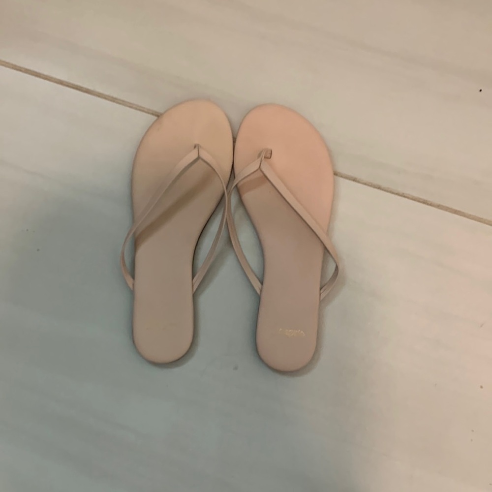 Light pink thong sandals size 8